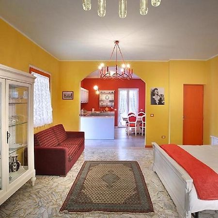Attico Incerpi, Terrazza Sui Tetti Di Montecatini Terme Apartment Exterior foto